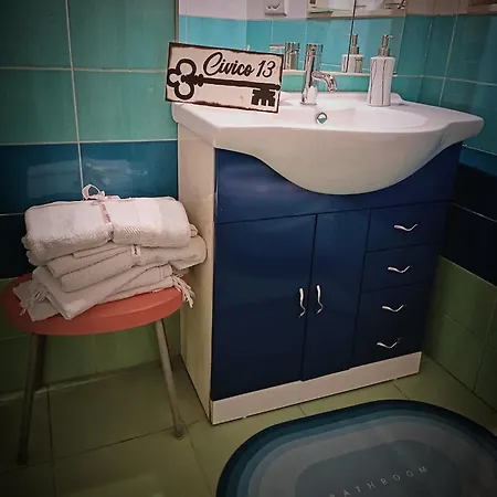 Civico 13 布林迪西